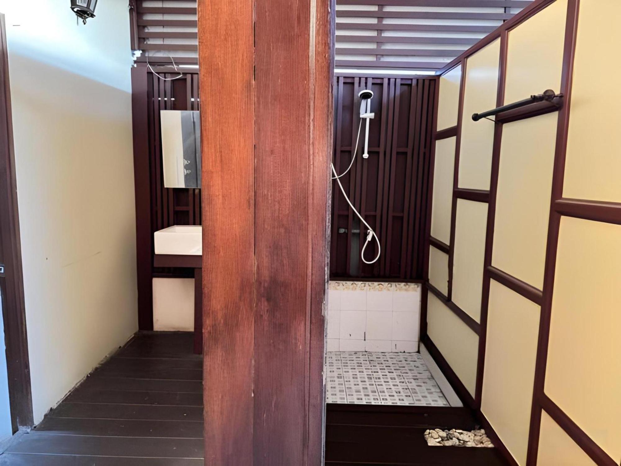 Collection O Bupamontra Chiangmai Hotel Csiangmaj Kültér fotó