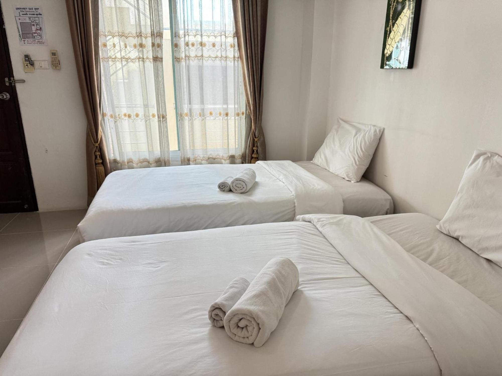 Collection O Bupamontra Chiangmai Hotel Csiangmaj Kültér fotó