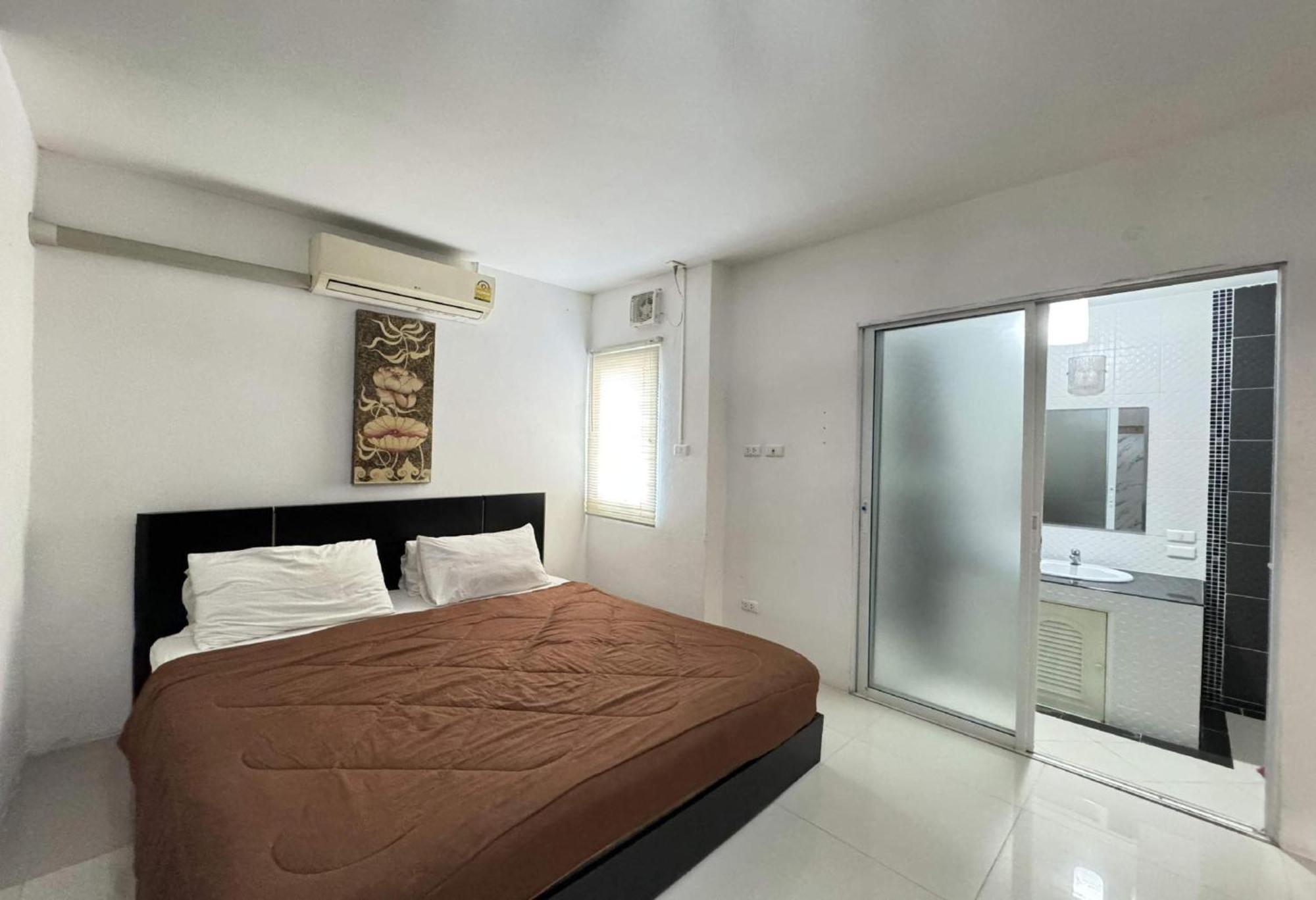 Collection O Bupamontra Chiangmai Hotel Csiangmaj Kültér fotó