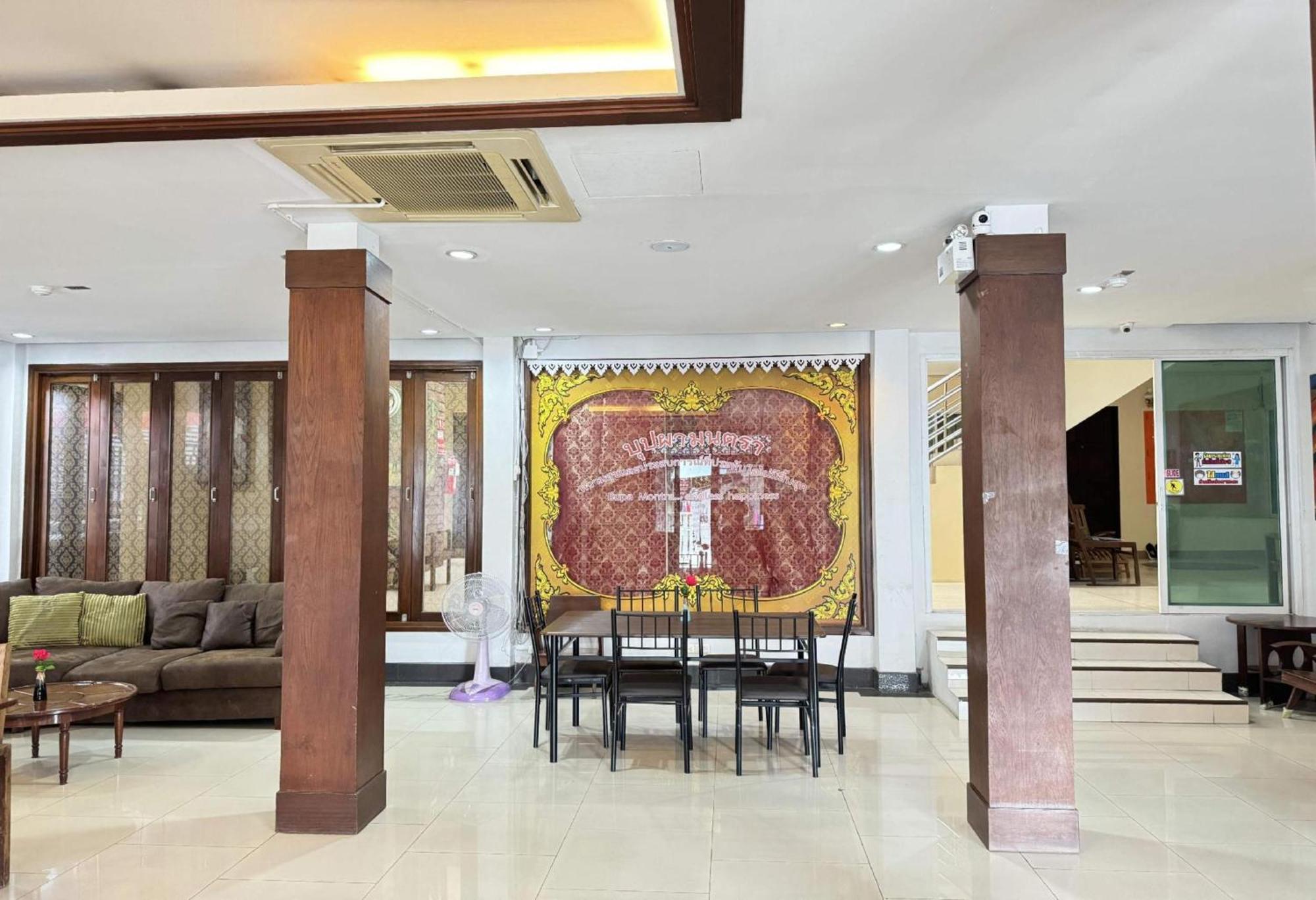 Collection O Bupamontra Chiangmai Hotel Csiangmaj Kültér fotó
