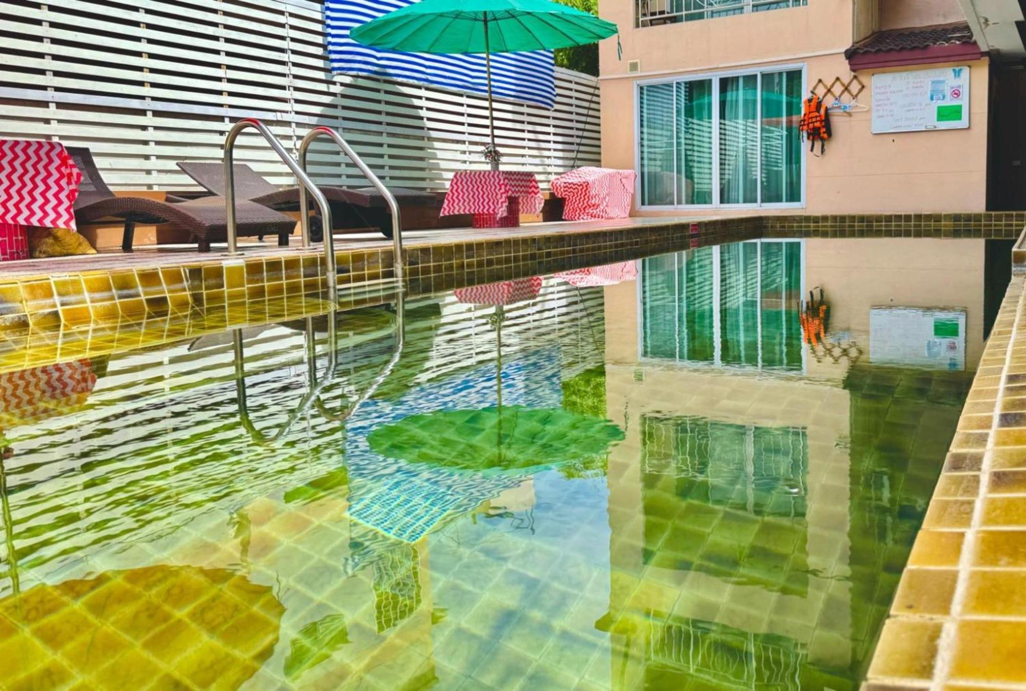 Collection O Bupamontra Chiangmai Hotel Csiangmaj Kültér fotó